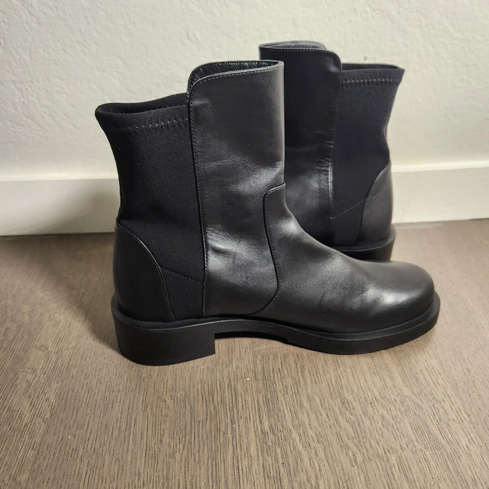 New $284 6 STUART WEITZMAN Boot Bootie Black Chelsea Leather Bold Round Toe B